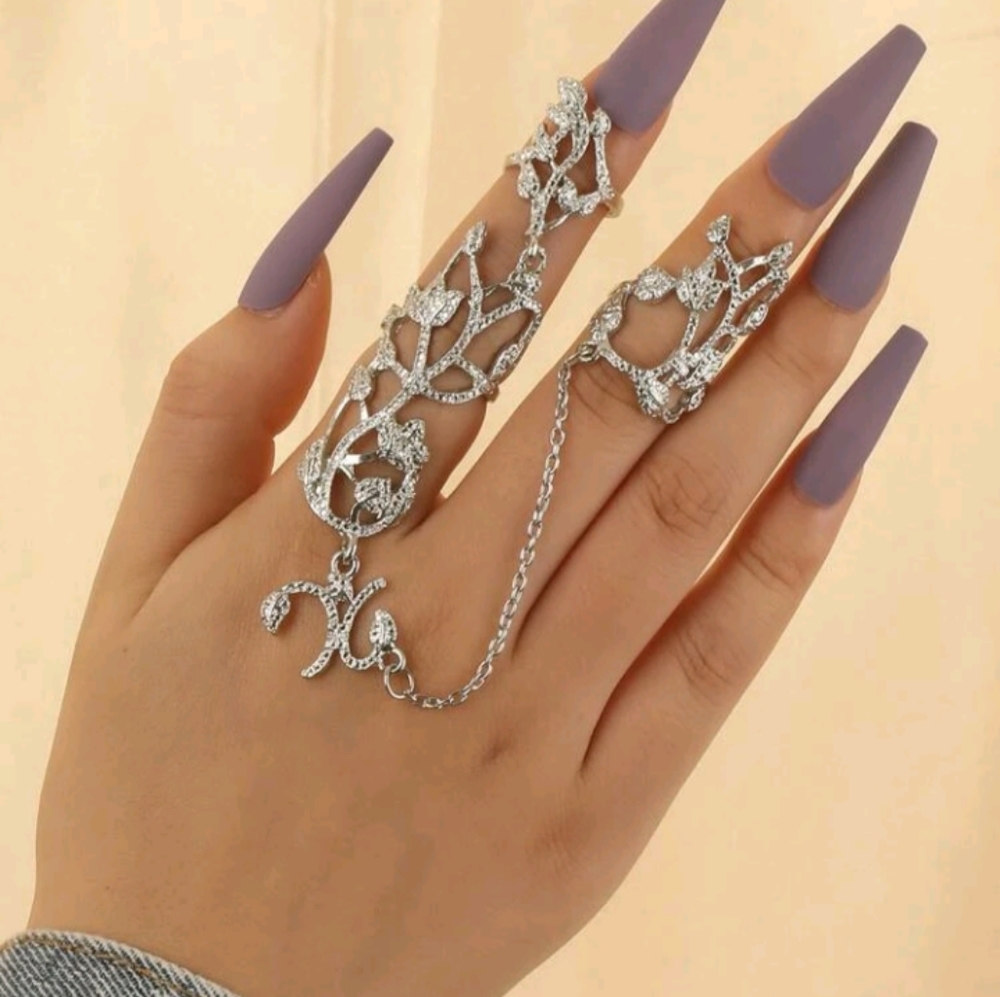 Silver Flower Jointed Chain Rings! - Picture 6 of 6